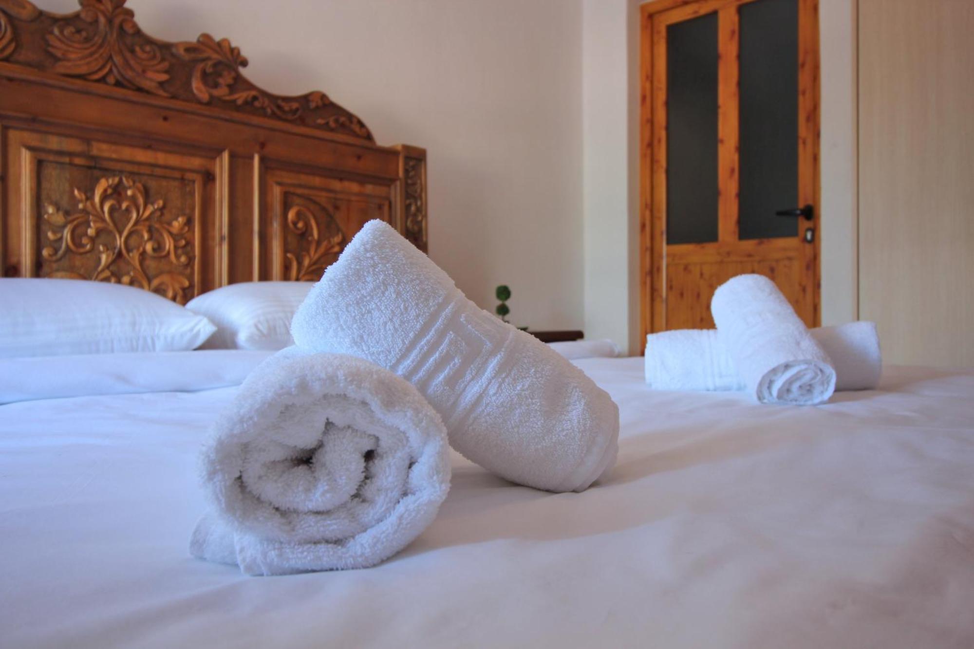 Guri Guesthouse Gjirokastra Kültér fotó