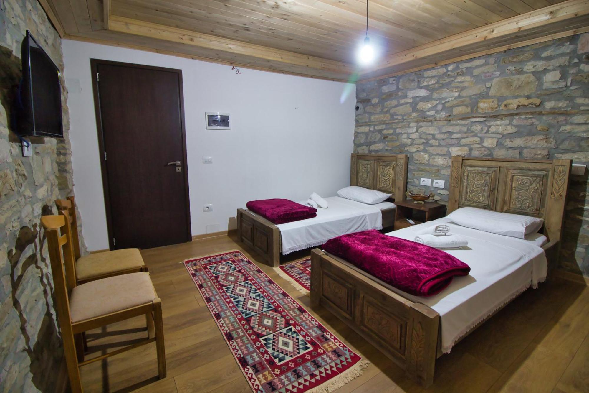 Guri Guesthouse Gjirokastra Kültér fotó