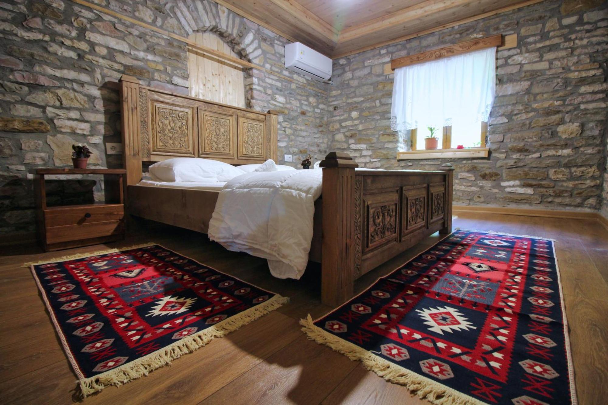 Guri Guesthouse Gjirokastra Kültér fotó