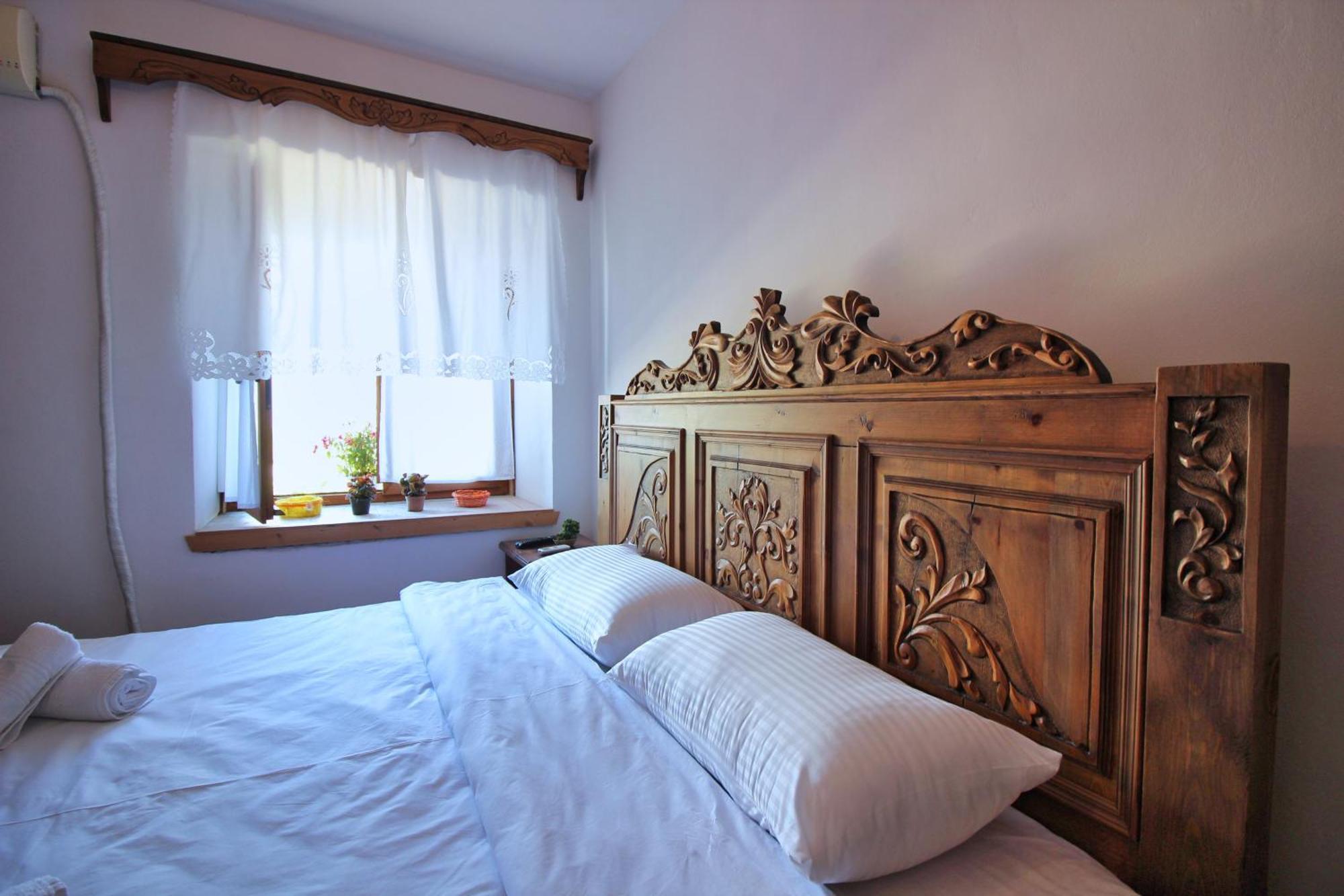 Guri Guesthouse Gjirokastra Kültér fotó